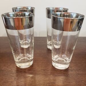Vintage Tall Glasses Set of 4 Silver Dorothy Thorpe MCM